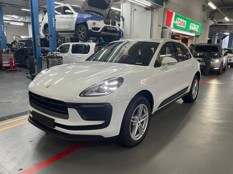Porsche Macan